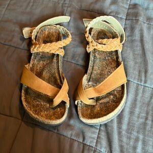 Muk Luks sandals